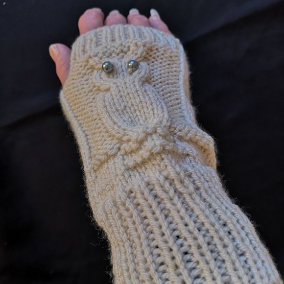 HOST PICK new Owl Knit Fingerless Gloves Mittens Hooter Made in Canada - Picture 4 of 7